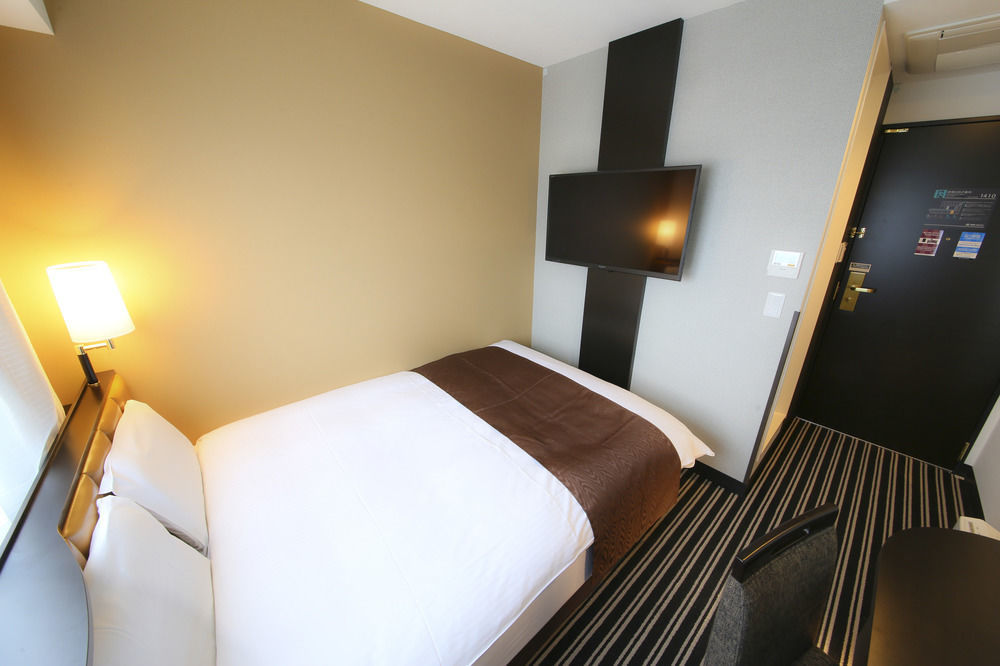 Apa Hotel Higashi Nihombashi Ekimae Tokio Exterior foto